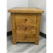 CLEARANCE Solid Oak 3 Drawer Bedside (3)