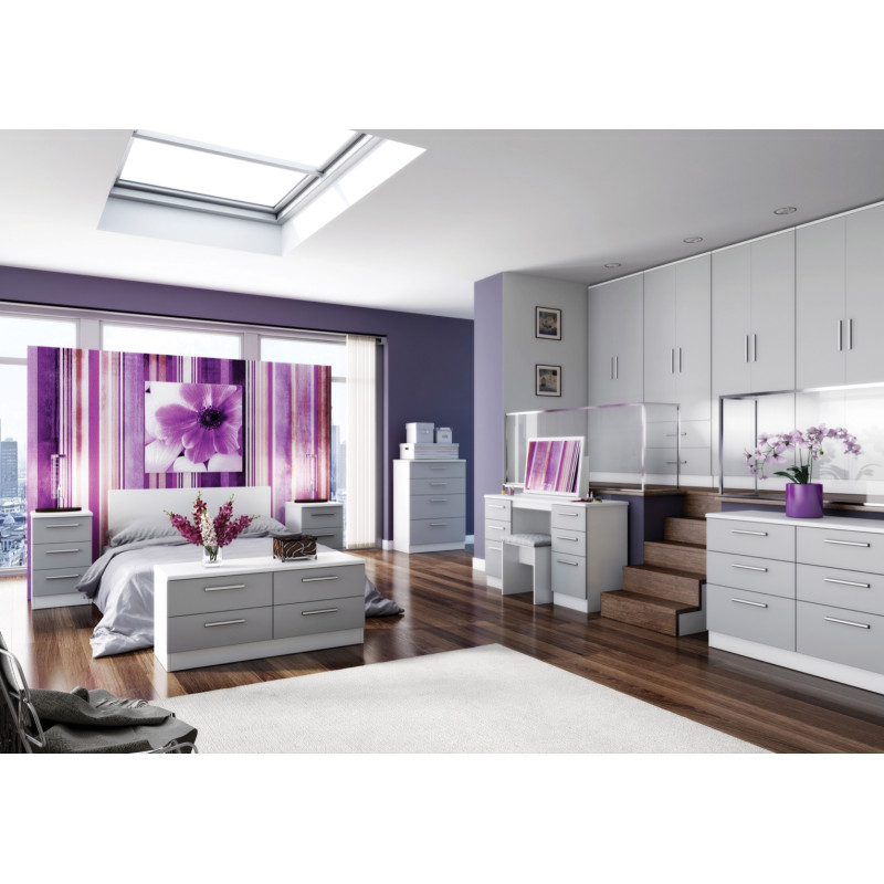 Knightsbridge 3 Drawer Vanity