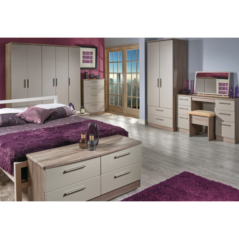 Knightsbridge 3 Drawer Vanity