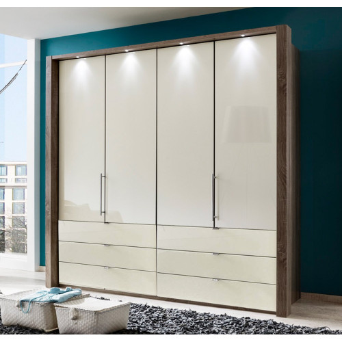 Cupboard shop with loft